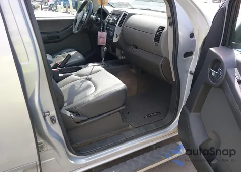 2011 Nissan Xterra S z USA, uszkodzony, nr VIN 5N1AN0NU2BC517220